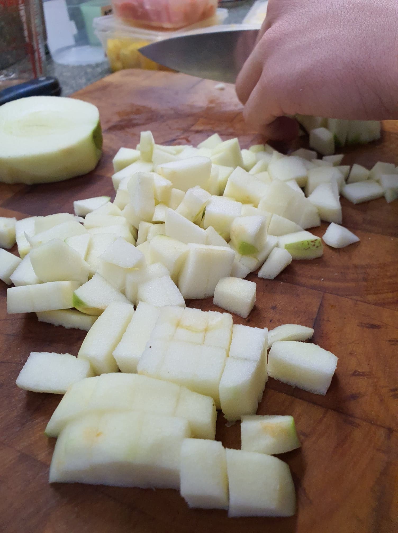 Diced Granny Smith apples for chutney